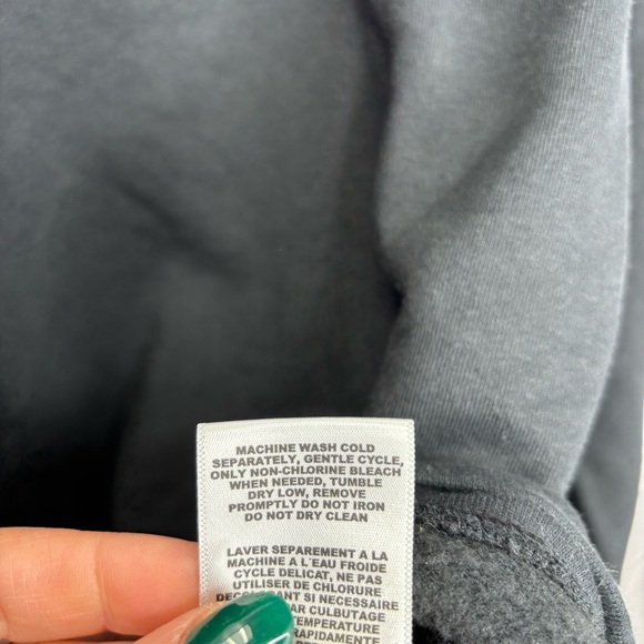 Yellowstone What Would Beth Dutton Do Women's Crew Sweatshirt - Picture 6 of 6